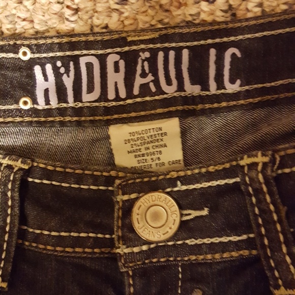 Hydraulic blue jean shorts - Picture 2 of 3